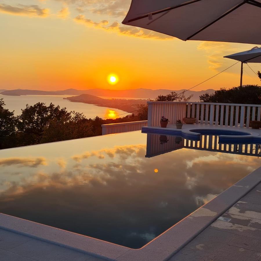 Sea View Luxury Apart Hotel Villa Conte With Swiming Pool And Romantic Spa Podstrana Dış mekan fotoğraf