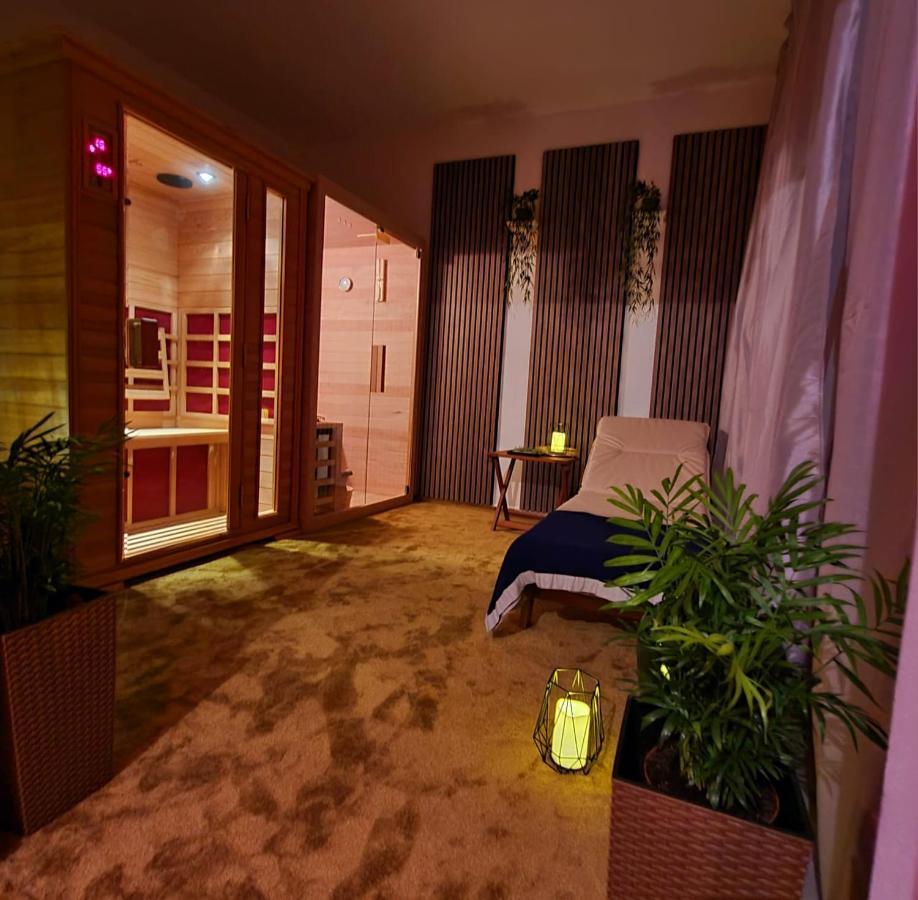 Sea View Luxury Apart Hotel Villa Conte With Swiming Pool And Romantic Spa Podstrana Dış mekan fotoğraf