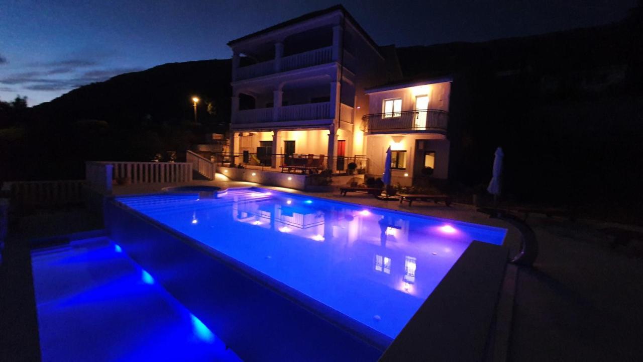 Sea View Luxury Apart Hotel Villa Conte With Swiming Pool And Romantic Spa Podstrana Dış mekan fotoğraf