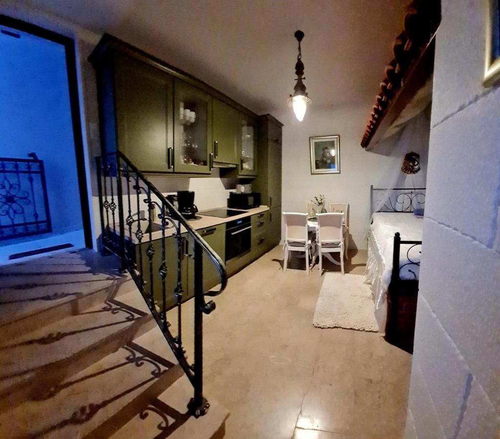 Sea View Luxury Apart Hotel Villa Conte With Swiming Pool And Romantic Spa Podstrana Dış mekan fotoğraf