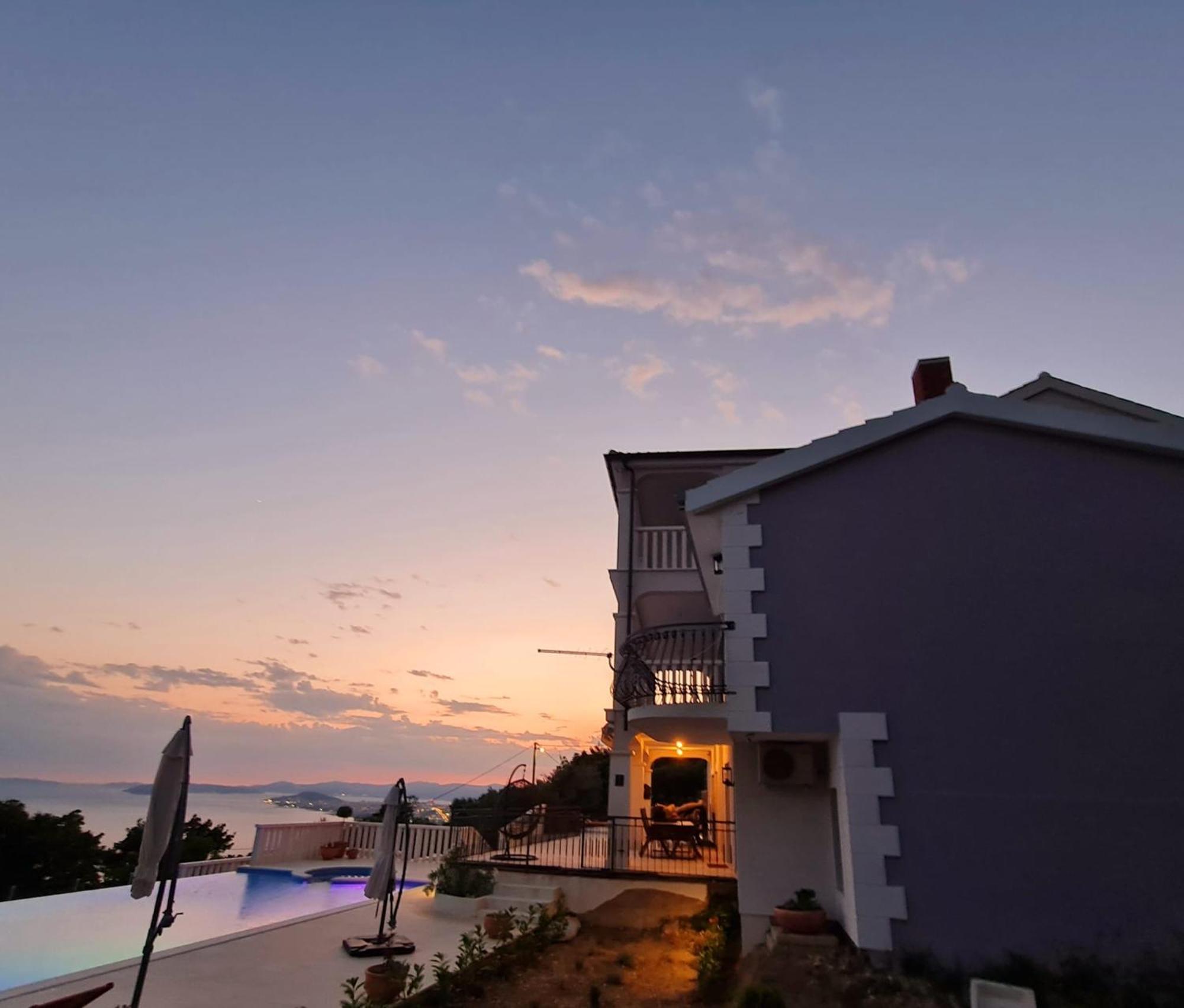 Sea View Luxury Apart Hotel Villa Conte With Swiming Pool And Romantic Spa Podstrana Dış mekan fotoğraf