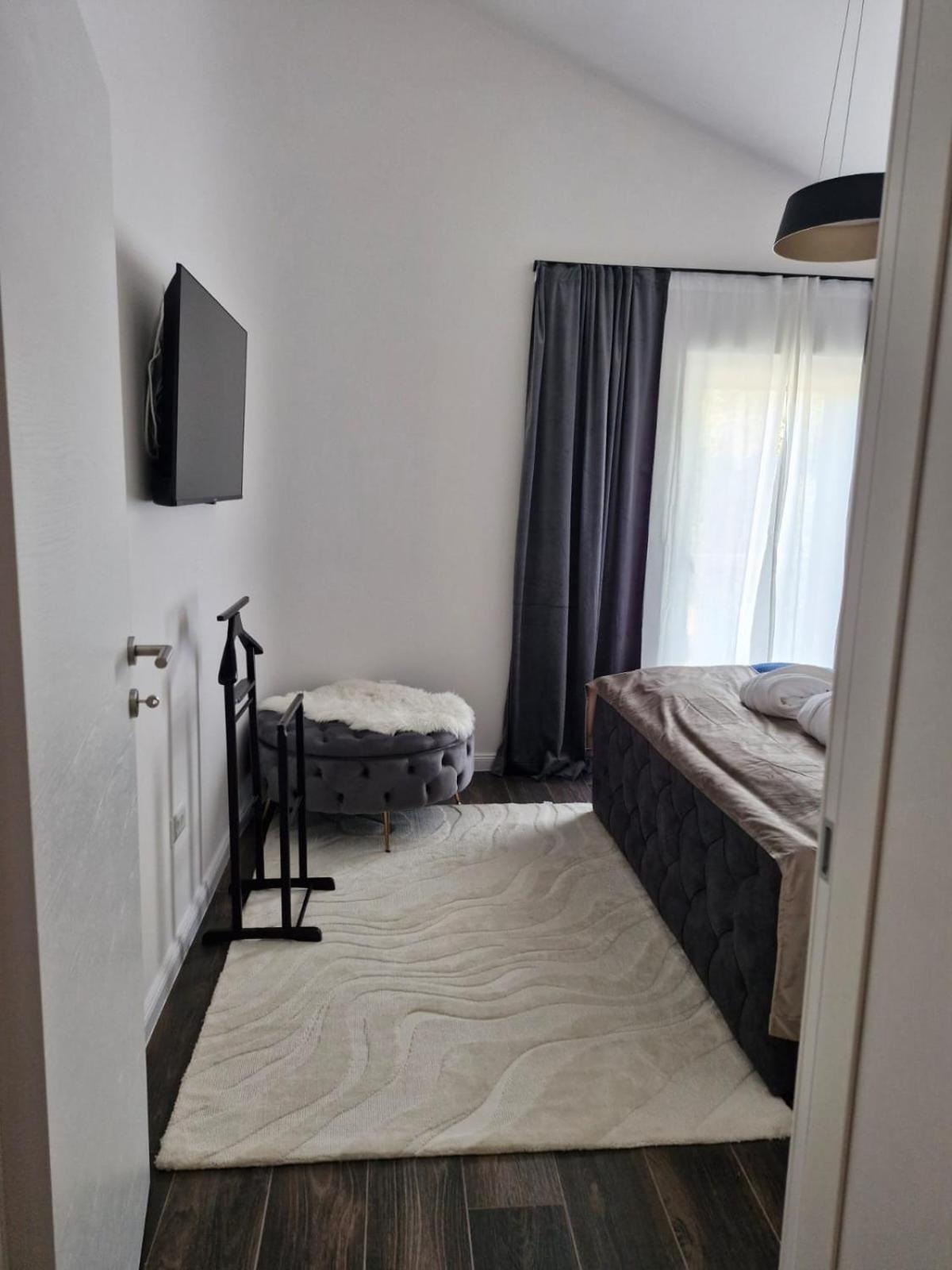 Sea View Luxury Apart Hotel Villa Conte With Swiming Pool And Romantic Spa Podstrana Dış mekan fotoğraf